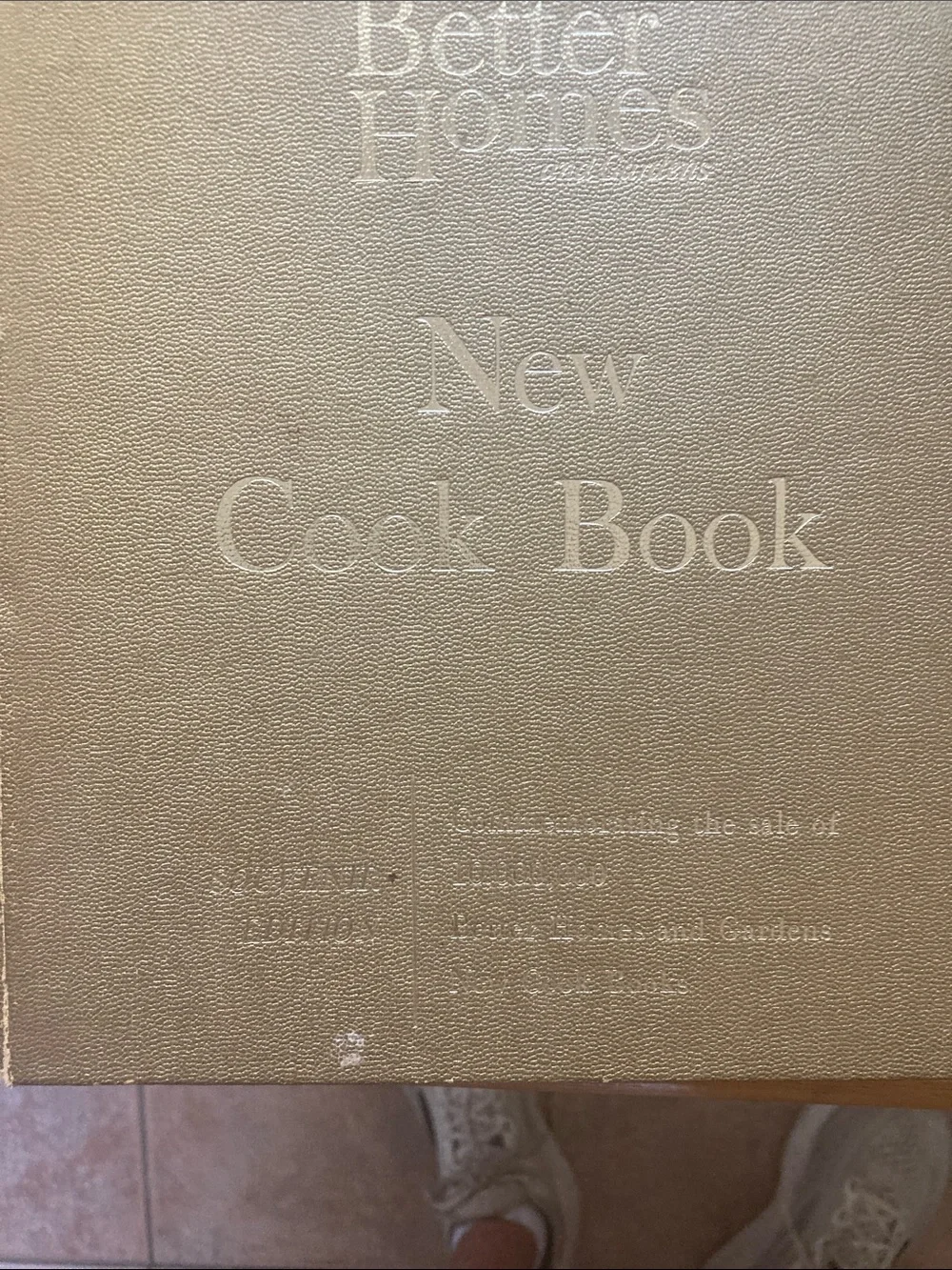 Better Homes And Gardens Gold Hardcover New Cook Book